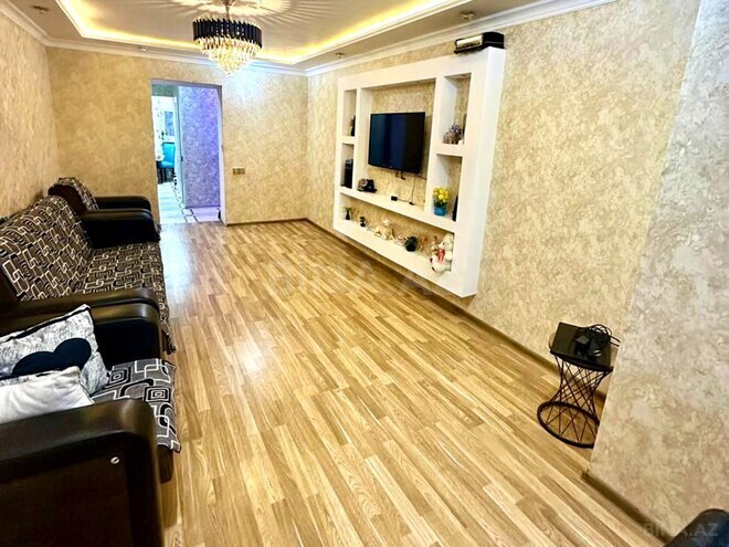 Продаётся 3-комн. вторичка 75 м², м. Кара Караев, photo 5 from 17