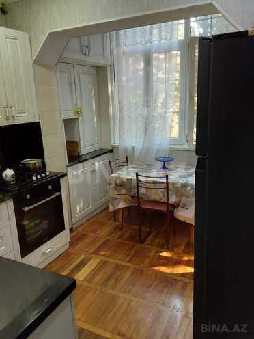 Satılır 5 otaqlı köhnə tikili 135 m², Azadlıq Prospekti m., photo 8 from 12