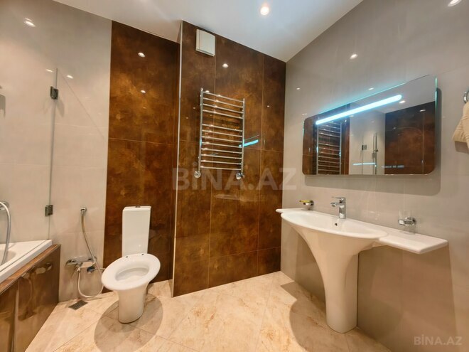 Satılır 4 otaqlı yeni tikili 210 m², 28 May m., photo 27 from 31
