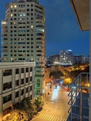 Satılır 4 otaqlı yeni tikili 210 m², 28 May m., photo 13 from 31
