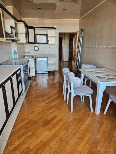 Сдаётся 3-комн. новостройка 140 м², Насиминский  р., photo 11 from 14