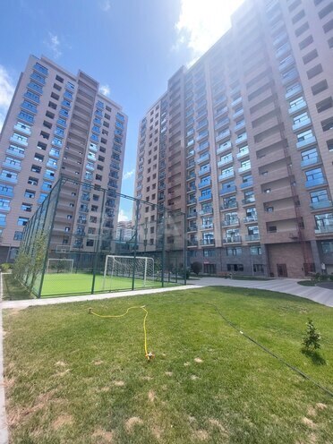 Сдаётся 2-комн. новостройка 88 м², м. 28 мая, photo 1 from 13