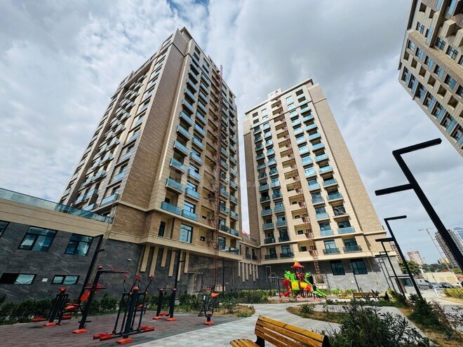 Сдаётся 3-комн. новостройка 100 м², м. Низами, photo 1 from 13