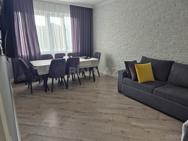Сдаётся 3-комн. новостройка 70 м², пос. Бадамдар, photo 1 from 9