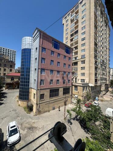 Satılır 3 otaqlı köhnə tikili 70 m², Elmlər Akademiyası m., photo 16 from 17