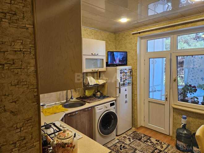 Продаётся 3-комн. вторичка 70 м², м. Ази Асланов, photo 19 from 22