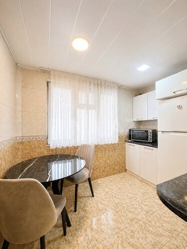 Satılır 3 otaqlı köhnə tikili 84 m², Nəriman Nərimanov m., photo 3 from 9