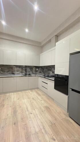 İcarəyə verilir 2 otaqlı yeni tikili 70 m², 28 May m., photo 5 from 10