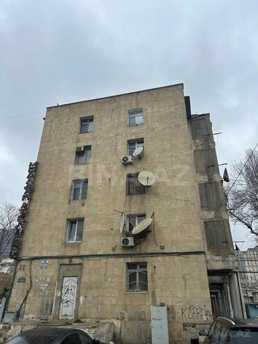 Satılır 3 otaqlı köhnə tikili 70 m², Nizami m., photo 3 from 24