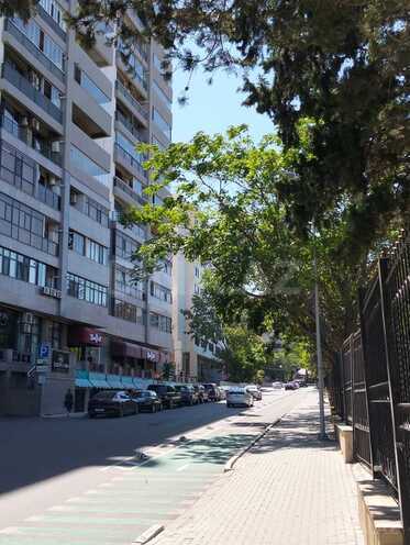 Satılır 2 otaqlı köhnə tikili 60 m², Elmlər Akademiyası m., photo 14 from 15