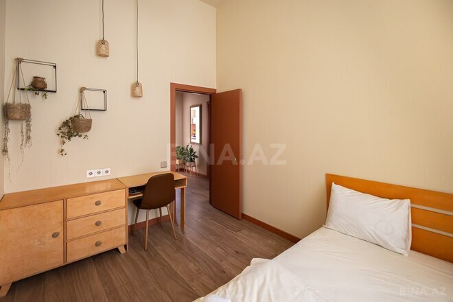 Satılır 3 otaqlı köhnə tikili 98 m², İçəri Şəhər m., photo 8 from 14