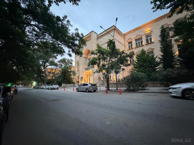 Сдаётся 3-комн. вторичка 100 м², м. Ичеришехер, photo 17 from 18