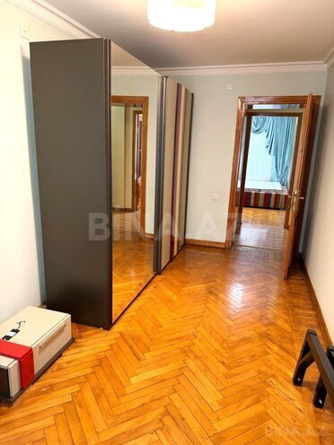 Satılır 3 otaqlı köhnə tikili 75 m², Nizami m., photo 12 from 19