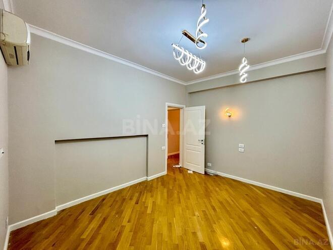 Satılır 3 otaqlı köhnə tikili 97.7 m², 28 May m., photo 19 from 30
