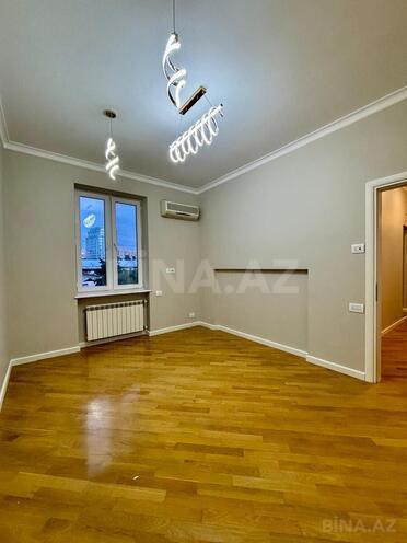 Satılır 3 otaqlı köhnə tikili 97.7 m², 28 May m., photo 16 from 30
