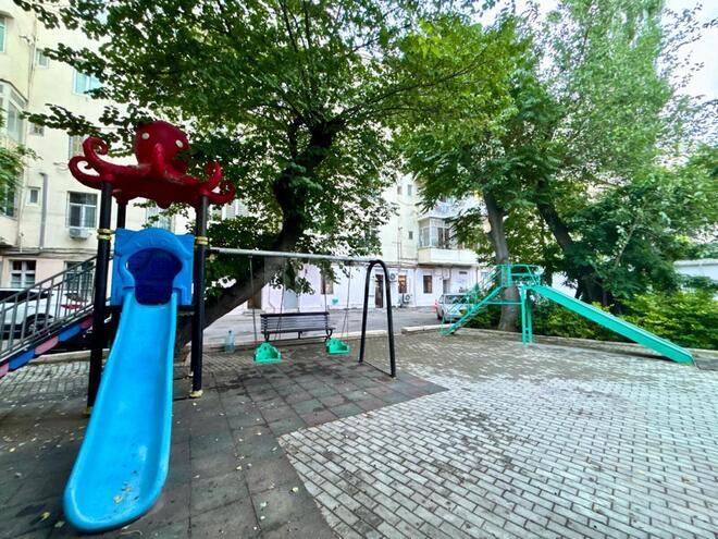 Satılır 3 otaqlı köhnə tikili 97.7 m², 28 May m., photo 4 from 30