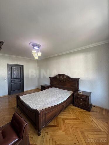 Продаётся 3-комн. вторичка 75 м², м. Иншаатчылар, photo 8 from 14
