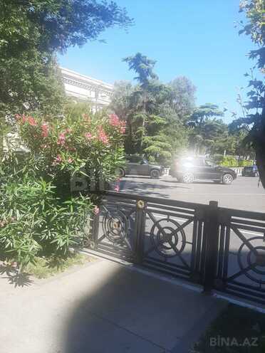 Satılır 2 otaqlı köhnə tikili 45 m², Sahil m., photo 19 from 21