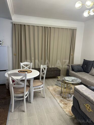 Сдаётся 2-комн. вторичка 55 м², м. Низами, photo 1 from 18