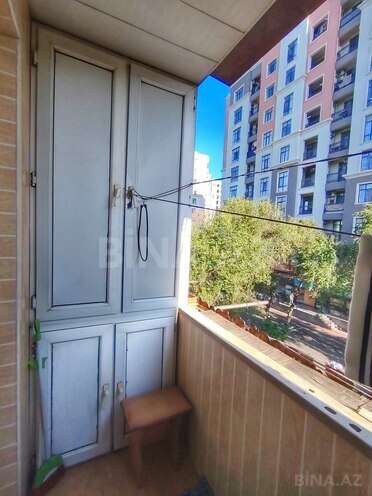 Satılır 2 otaqlı köhnə tikili 80 m², Qara Qarayev m., photo 17 from 24