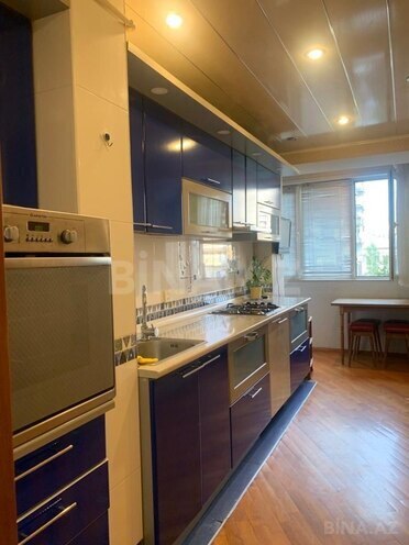 İcarəyə verilir 3 otaqlı köhnə tikili 90 m², 28 May m., photo 8 from 12