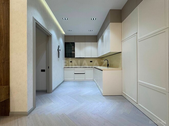 Продаётся 2-комн. новостройка 68 м², м. Элмляр Академиясы, photo 4 from 11