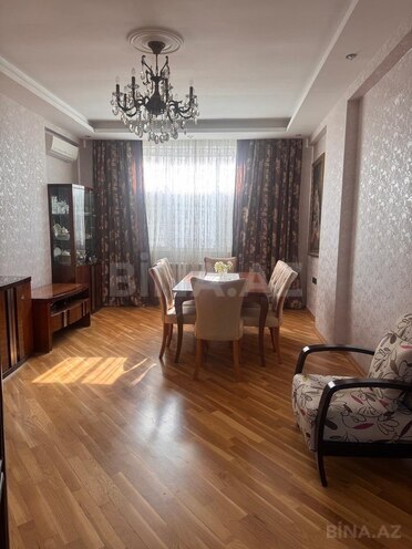 Продаётся 3-комн. новостройка 130 м², м. Иншаатчылар, photo 1 from 17
