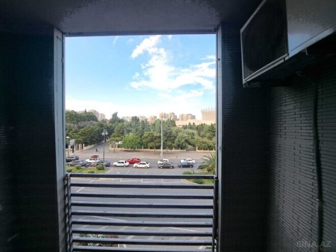 Satılır 1 otaqlı köhnə tikili 40 m², Yasamal r., photo 12 from 13
