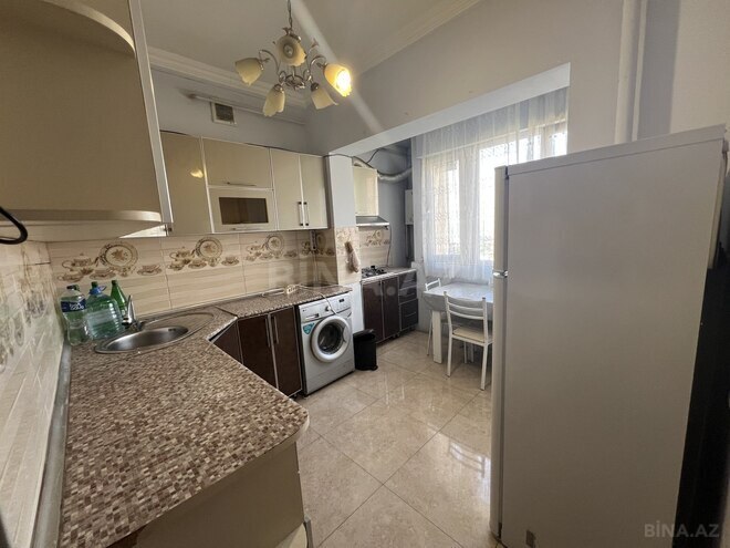Сдаётся 3-комн. вторичка 80 м², м. Ази Асланов, photo 8 from 28