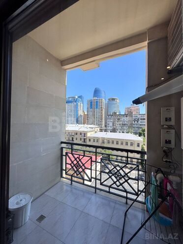 Satılır 7 otaqlı yeni tikili 285 m², 28 May m., photo 26 from 27