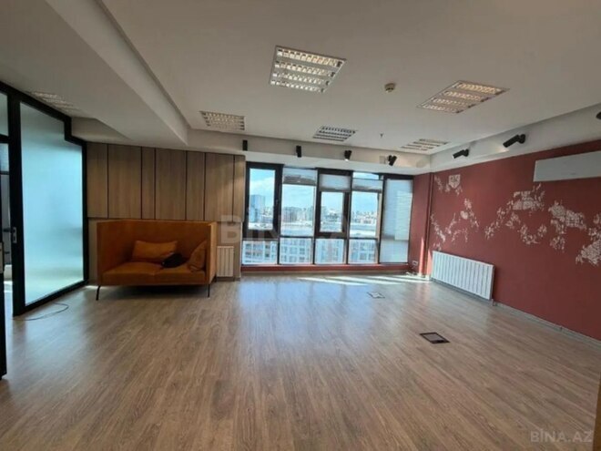İcarəyə verilir 3 otaqlı ofis 70 m², 28 May m., photo 3 from 17