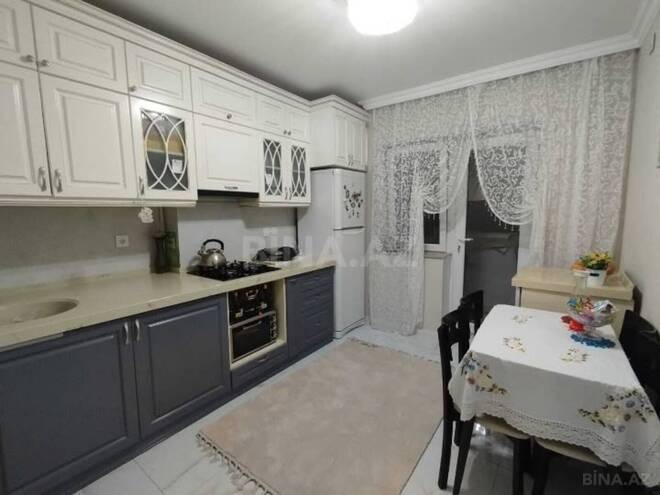 Satılır 3 otaqlı köhnə tikili 75 m², Nəsimi m., photo 1 from 13
