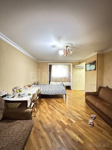 Satılır 1 otaqlı köhnə tikili 35 m², Elmlər Akademiyası m., photo 1 from 7