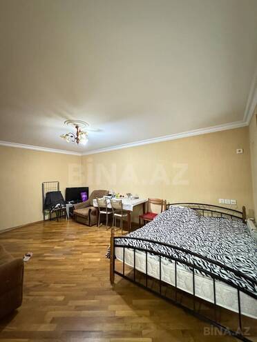 Satılır 1 otaqlı köhnə tikili 35 m², Elmlər Akademiyası m., photo 3 from 7
