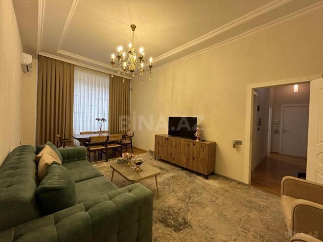 Satılır 2 otaqlı yeni tikili 70 m², Qara Qarayev m., photo 1 from 18
