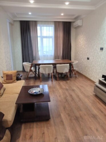 Сдаётся 2-комн. новостройка 80 м², м. Ази Асланов, photo 1 from 10