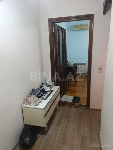 Satılır 2 otaqlı köhnə tikili 45 m², 7-ci mikrorayon q., photo 1 from 6