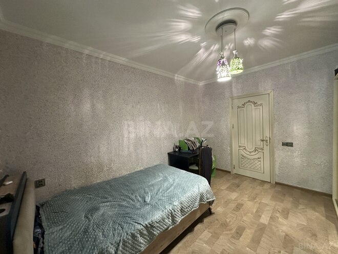 Satılır 4 otaqlı köhnə tikili 110 m², Xalqlar Dostluğu m., photo 12 from 24