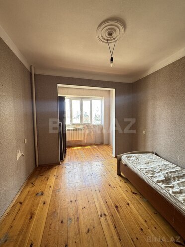 Satılır 3 otaqlı köhnə tikili 70 m², Hövsan q., photo 17 from 18