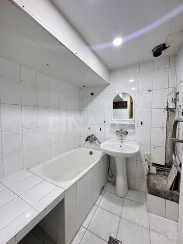 Satılır 3 otaqlı köhnə tikili 70 m², Hövsan q., photo 11 from 18