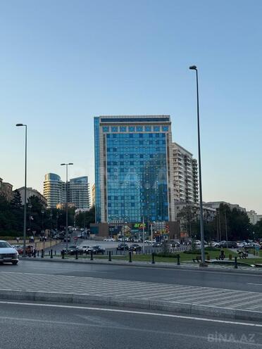Satılır 3 otaqlı köhnə tikili 75 m², Nizami m., photo 1 from 12