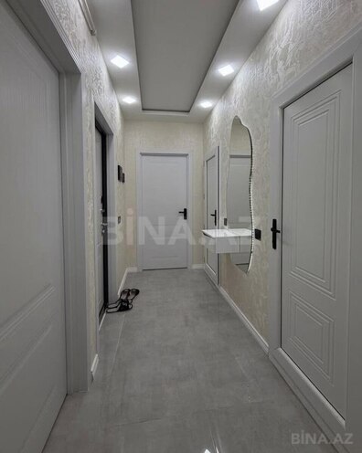 Продаётся 3-комн. вторичка 65 м², м. Ази Асланов, photo 3 from 19