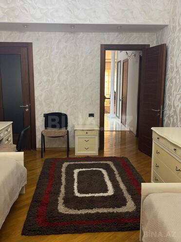 İcarəyə verilir 3 otaqlı yeni tikili 138 m², 28 May m., photo 16 from 23