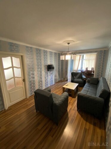 Сдаётся 2-комн. вторичка 55 м², м. Нариман Нариманов, photo 1 from 8