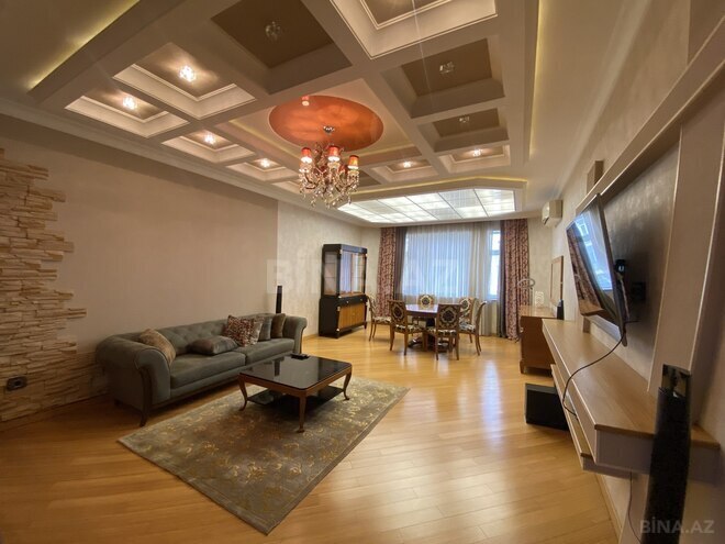 Satılır 4 otaqlı yeni tikili 200 m², Şah İsmayıl Xətai m., photo 4 from 30