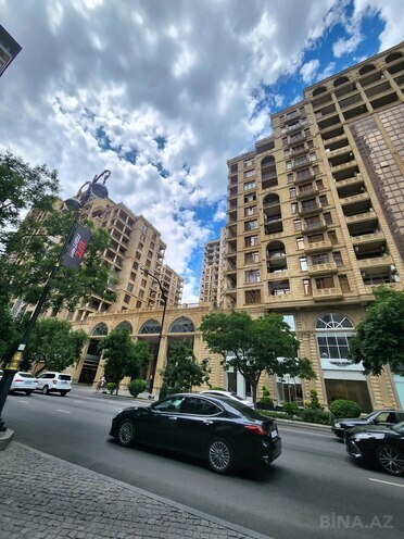 Сдаётся 4-комн. новостройка 250 м², Насиминский  р., photo 1 from 29