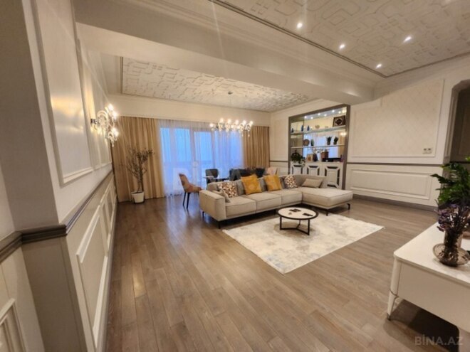 İcarəyə verilir 3 otaqlı yeni tikili 212 m², 28 May m., photo 4 from 16