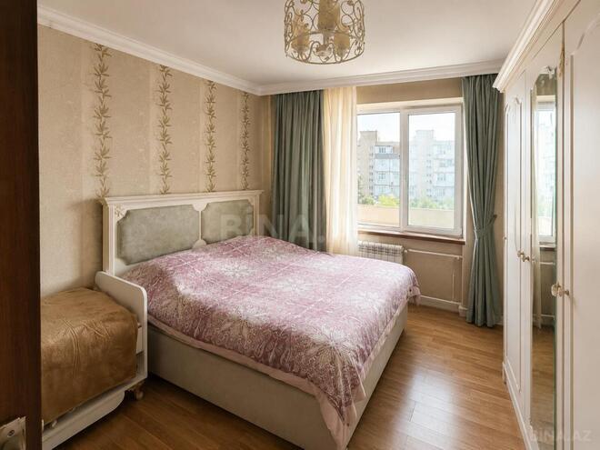 Продаётся 2-комн. вторичка 75 м², м. Ази Асланов, photo 5 from 13