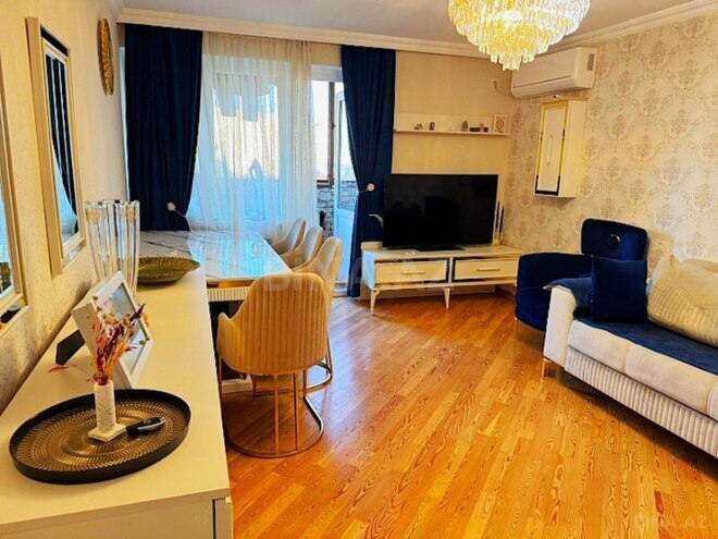 Satılır 3 otaqlı köhnə tikili 75 m², Memar Əcəmi m., photo 1 from 9