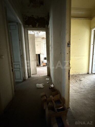 Satılır 5 otaqlı köhnə tikili 210 m², Sahil m., photo 7 from 13